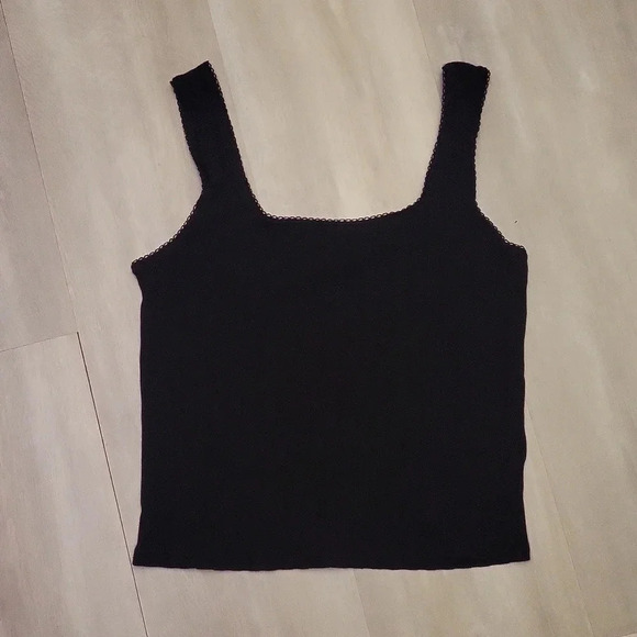 🛍Active USA Black Cropped Tank Eyelet Trim Ribbed‎ Womens Size Large - Picture 1 of 6